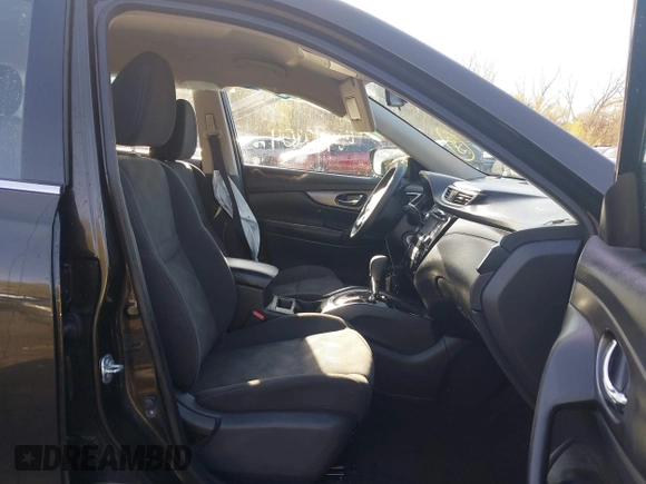 2016 Nissan Rogue SV with VIN KNMAT2MV4GP682301, listed as a IAAI auction lot 40922804 with 69,380 mi miles. Bid and sale history available at carsss.com. Image 5.
