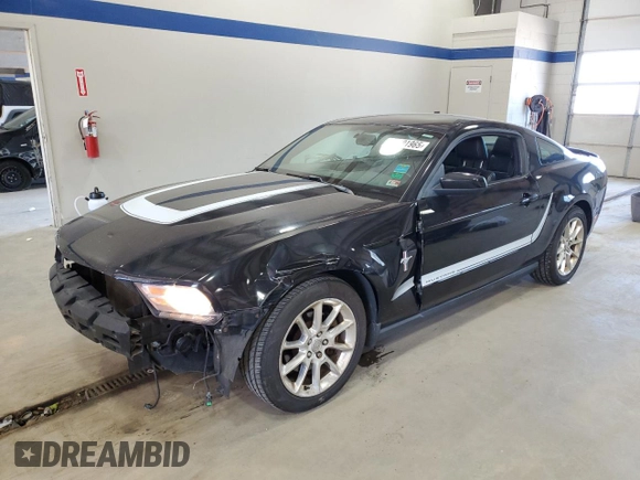 2011 Ford Mustang V6 z VIN 1ZVBP8AM7B5144930, wystawiony jako Copart lot #59091965 z przebiegiem 224 980 mil mil oraz Czysty tytuł • Clean title. Historia ofert i sprzedaży dostępna na DreamBid. Obrazek 1.