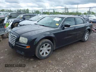 2005 Chrysler 300 Touring with VIN 2C3AA53G85H155393, listed as a IAAI auction lot 42171752 with 225,385 mi miles and . Bid and sale history available at DreamBid. Image 18.