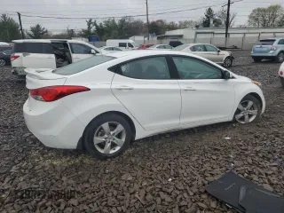 2013 Hyundai Elantra GLS z VIN 5NPDH4AE1DH424095, wystawiony jako Copart lot #52617945 z przebiegiem Nie podano mil oraz Szkody całkowita. Historia ofert i sprzedaży dostępna na DreamBid. Obrazek 3.