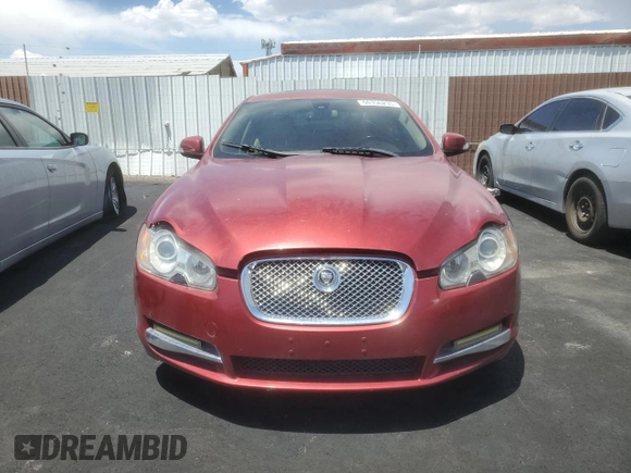 2009 Jaguar XF Premium Luxury z VIN SAJWA06B59HR02336, wystawiony jako Copart lot #60356295 z przebiegiem 113 535 mil mil oraz Czysty tytuł • Clean title. Historia ofert i sprzedaży dostępna na DreamBid. Obrazek 5.