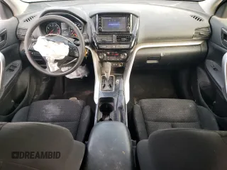 2022 Mitsubishi Eclipse Cross ES z VIN JA4ATUAA4NZ039908, wystawiony jako Copart lot #46615885 z przebiegiem 74 316 mil mil oraz Szkoda całkowita • Salvage title. Historia ofert i sprzedaży dostępna na DreamBid. Obrazek 8.