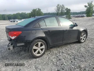 2014 Chevrolet Cruze 2LT z VIN 1G1PE5SB5E7335600, wystawiony jako Copart lot #52023225 z przebiegiem Nie podano mil oraz Szkoda całkowita • Salvage title. Historia ofert i sprzedaży dostępna na DreamBid. Obrazek 3.