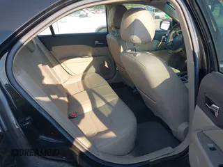 2012 Ford Fusion Hybrid z VIN 3FADP0L35CR371734, wystawiony jako IAAI lot #42559033 z przebiegiem 131 314 mil mil oraz . Historia ofert i sprzedaży dostępna na DreamBid. Obrazek 8.