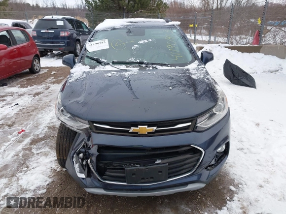 2018 Chevrolet Trax Premier with VIN 3GNCJRSB2JL267942, listed as a IAAI auction lot 41190953 with 39,918 mi miles. Bid and sale history available at carsss.com. Image 11.