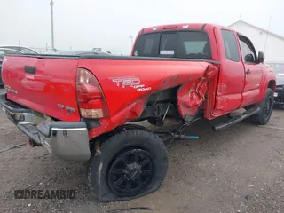 2006 Toyota Tacoma with VIN 5TEUU42N66Z241527, listed as a IAAI auction lot 40448450 with 161,424 mi miles. Bid and sale history available at carsss.com. Image 4.