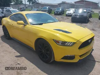 2015 Ford Mustang EcoBoost z VIN 1FA6P8TH1F5431521, wystawiony jako IAAI lot #42799574 z przebiegiem 147 337 mil mil oraz . Historia ofert i sprzedaży dostępna na DreamBid. Obrazek 1.