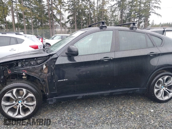 2014 BMW X6 50i z VIN 5UXFG8C57EL593257, wystawiony jako IAAI lot #41655486 z przebiegiem 128 292 mil mil oraz . Historia ofert i sprzedaży dostępna na DreamBid. Obrazek 15.