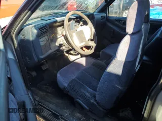 1996 GMC Sonoma SLS with VIN 1GTCS1941TK512832, listed as a Copart auction lot 41827605 with 95,878 mi miles and Salvage Title. Bid and sale history available at carsss.com. Image 8.