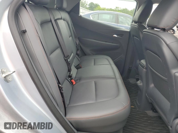 2017 Chevrolet Bolt EV Premier z VIN 1G1FX6S09H4165354, wystawiony jako Copart lot #60276045 z przebiegiem 106 852 mil mil oraz Szkoda całkowita • Salvage title. Historia ofert i sprzedaży dostępna na DreamBid. Obrazek 10.