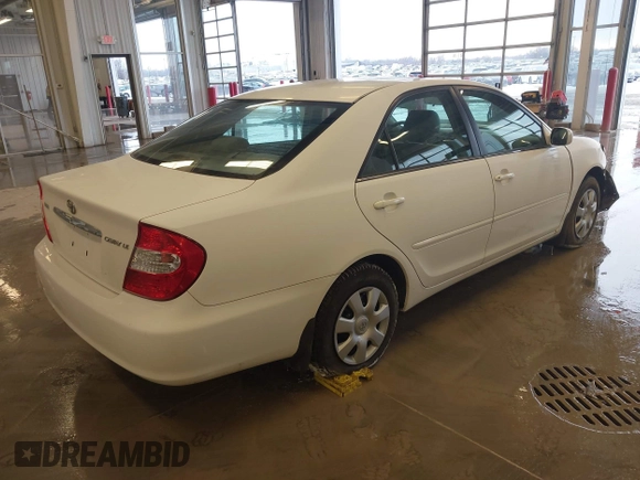 2004 Toyota Camry LE with VIN 4T1BE32K64U339432, listed as a IAAI auction lot 41622306 with 116,442 mi miles. Bid and sale history available at carsss.com. Image 4.