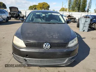 2012 Volkswagen Jetta Sedan SE w/Convenience with VIN 3VWDX7AJXCM340753, listed as a Copart auction lot 88157945 with 225,680 mi miles and Salvage Title. Bid and sale history available at carsss.com. Image 5.