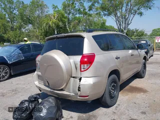 2008 Toyota RAV4 with VIN JTMZD33V186070507, listed as a IAAI auction lot 41849087 with 126,612 mi miles. Bid and sale history available at carsss.com. Image 15.