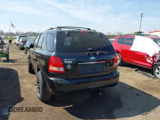 2006 Kia Sorento LX with VIN KNDJC733465634501, listed as a IAAI auction lot 41796833 with 213,013 mi miles. Bid and sale history available at carsss.com. Image 16.