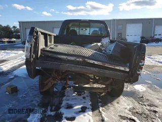 2006 Ford F-250 XL z VIN 1FTSX21P86EC45152, wystawiony jako Copart lot #58487155 z przebiegiem 204 104 mil mil oraz Nie do naprawy • Non repairable. Historia ofert i sprzedaży dostępna na DreamBid. Obrazek 6.