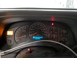 2002 Chevrolet Suburban LT with VIN 3GNGK26G12G314139, listed as a Copart auction lot 50839905 with 187,625 mi miles and Clean Title. Bid and sale history available at carsss.com. Image 9.