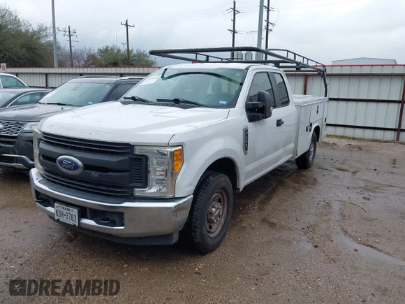 2017 Ford F-250 XL with VIN 1FD7X2A60HEE87543, listed as a IAAI auction lot 41654518 with 163,827 mi miles and . Bid and sale history available at DreamBid. Image 17.