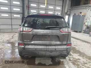2020 Jeep Cherokee Latitude Plus with VIN 1C4PJMLX5LD642190, listed as a IAAI auction lot 41502512 with 1,600,800 mi miles. Bid and sale history available at carsss.com. Image 17.