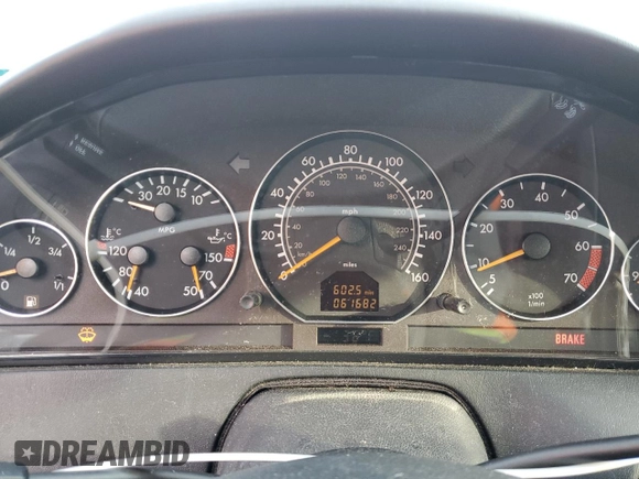 2001 Mercedes-Benz SL 500 with VIN WDBFA68F31F196516, listed as a Copart auction lot 50635005 with 61,682 mi miles and Salvage title. Bid and sale history available at DreamBid. Image 9.