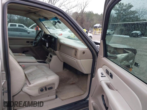 2002 Chevrolet Tahoe LT with VIN 1GNEC13Z22J256805, listed as a IAAI auction lot 41302460 with 249,578 mi miles and . Bid and sale history available at DreamBid. Image 5.