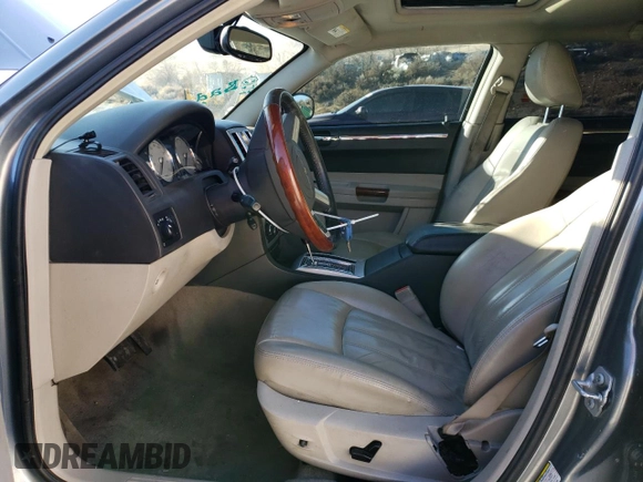 2007 Chrysler 300 C with VIN 2C3LA63H67H706530, listed as a Copart auction lot 88174615 with 104,505 mi miles and Salvage Title. Bid and sale history available at DreamBid. Image 7.