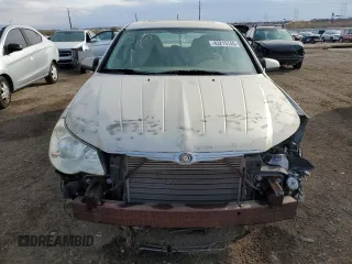 2007 Chrysler Sebring Limited z VIN 1C3LC66M37N658172, wystawiony jako Copart lot #43215745 z przebiegiem Nie podano mil oraz Czysty tytuł • Clean title. Historia ofert i sprzedaży dostępna na DreamBid. Obrazek 5.