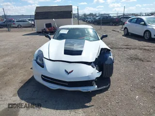 2015 Chevrolet Corvette Z51 3LT z VIN 1G1YM2D74F5103775, wystawiony jako IAAI lot #41810409 z przebiegiem 29 000 mil mil oraz . Historia ofert i sprzedaży dostępna na DreamBid. Obrazek 12.