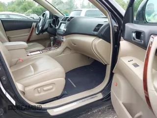 2012 Toyota Highlander Limited with VIN 5TDDK3EH5CS132426, listed as a IAAI auction lot 42547320 with 185,143 mi miles and . Bid and sale history available at DreamBid. Image 5.