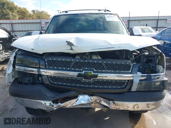 2005 Chevrolet Avalanche LS z VIN 3GNEC12Z45G252651, wystawiony jako IAAI lot #40645577 z przebiegiem 226 059 mil mil oraz . Historia ofert i sprzedaży dostępna na DreamBid. Obrazek 6.