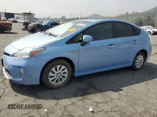 2015 Toyota Prius Advanced z VIN JTDKN3DP3F3075611, wystawiony jako Copart lot #53211265 z przebiegiem Nie podano mil oraz Czysty tytuł • Clean title. Historia ofert i sprzedaży dostępna na DreamBid. Obrazek 1.