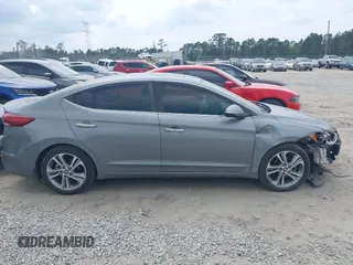 2017 Hyundai Elantra Value Edition z VIN KMHD84LF5HU291337, wystawiony jako IAAI lot #42038011 z przebiegiem 92 516 mil mil oraz . Historia ofert i sprzedaży dostępna na DreamBid. Obrazek 13.