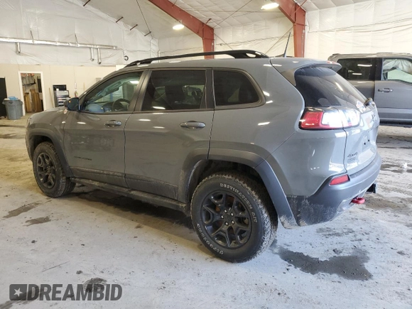 2022 Jeep Cherokee Trailhawk with VIN 1C4PJMBX2ND515868, listed as a Copart auction lot 47689335 with 47,903 mi miles and Salvage Title. Bid and sale history available at carsss.com. Image 2.