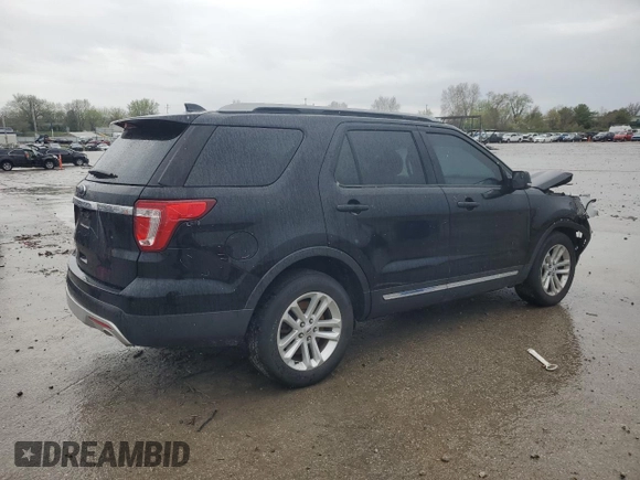 2017 Ford Explorer XLT with VIN 1FM5K7D89HGD19792, listed as a Copart auction lot 51812705 with 101,800 mi miles and Salvage Title. Bid and sale history available at DreamBid. Image 3.