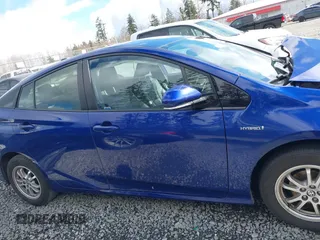 2017 Toyota Prius Two z VIN JTDKARFU2H3541565, wystawiony jako IAAI lot #41815106 z przebiegiem Nie podano mil oraz . Historia ofert i sprzedaży dostępna na DreamBid. Obrazek 14.
