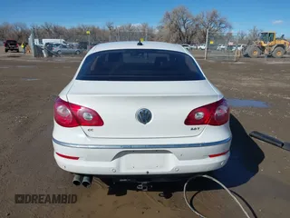2010 Volkswagen CC Lux with VIN WVWHN7AN3AE541037, listed as a IAAI auction lot 41687578 with 182,977 mi miles. Bid and sale history available at carsss.com. Image 16.