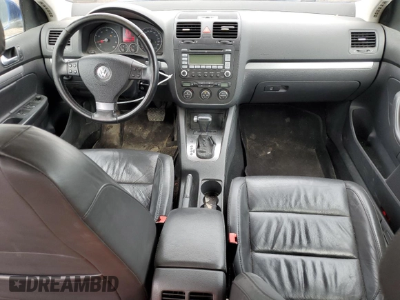 2008 Volkswagen Jetta z VIN 3VWRJ31K68M067231, wystawiony jako Copart lot #53196704 z przebiegiem 161 525 mil mil oraz Szkoda całkowita • Salvage title. Historia ofert i sprzedaży dostępna na DreamBid. Obrazek 8.