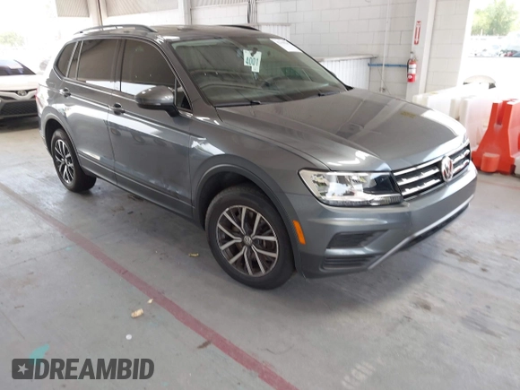 2021 Volkswagen Tiguan S z VIN 3VV1B7AX0MM030915, wystawiony jako IAAI lot #42198262 z przebiegiem 47 500 mil mil oraz . Historia ofert i sprzedaży dostępna na DreamBid. Obrazek 1.