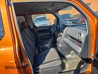 2006 Honda Element EX-P with VIN 5J6YH28766L015693, listed as a Copart auction lot 54615155 with 260,081 mi miles and Clean Title. Bid and sale history available at DreamBid. Image 5.