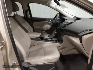 2017 Ford Escape SE with VIN 1FMCU0GD1HUE66952, listed as a IAAI auction lot 41750959 with 86,442 mi miles. Bid and sale history available at carsss.com. Image 5.