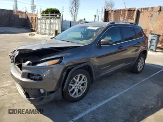 2018 Jeep Cherokee Latitude Plus with VIN 1C4PJLLBXJD553159, listed as a Copart auction lot 46189905 with 79,216 mi miles and Salvage Title. Bid and sale history available at carsss.com. Image 1.