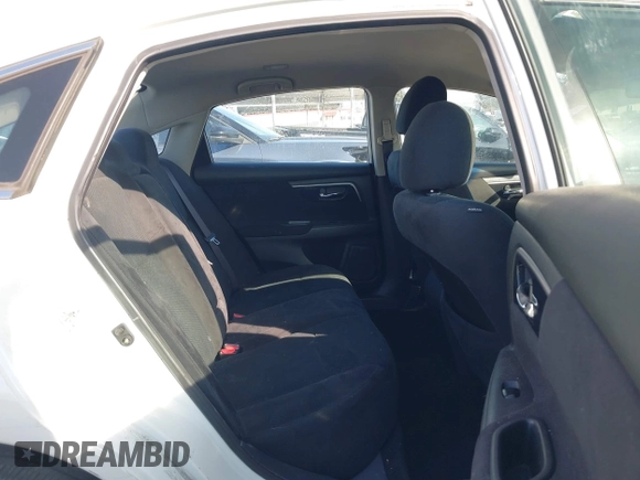 2014 Nissan Altima S with VIN 1N4AL3AP3EN355348, listed as a IAAI auction lot 41596162 with 131,291 mi miles and . Bid and sale history available at carsss.com. Image 8.