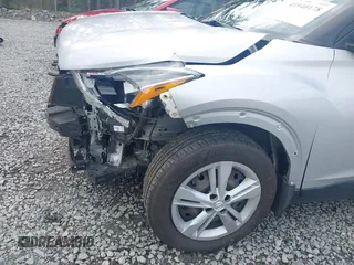 2020 Nissan Kicks S z VIN 3N1CP5BV6LL492817, wystawiony jako IAAI lot #41940178 z przebiegiem 52 327 mil mil oraz . Historia ofert i sprzedaży dostępna na DreamBid. Obrazek 6.