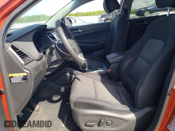 2017 Hyundai Tucson Sport z VIN KM8J33A26HU337673, wystawiony jako Copart lot #55035585 z przebiegiem 84 554 mil mil oraz Szkoda całkowita • Salvage title. Historia ofert i sprzedaży dostępna na DreamBid. Obrazek 7.