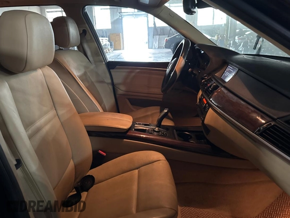 2011 BMW X5 35d with VIN 5UXZW0C55BL661651, listed as a Copart auction lot 61866905 with 162,927 mi miles and Clean title. Bid and sale history available at DreamBid. Image 5.