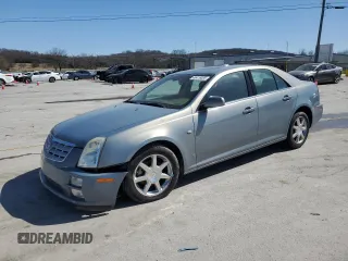 2007 Cadillac STS z VIN 1G6DW677X70178825, wystawiony jako Copart lot #48476085 z przebiegiem 245 592 mil mil oraz Szkody całkowita. Historia ofert i sprzedaży dostępna na DreamBid. Obrazek 1.