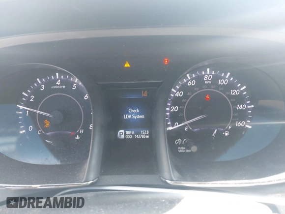 2016 Toyota Avalon Limited with VIN 4T1BK1EB7GU241409, listed as a IAAI auction lot 42013546 with 142,786 mi miles and . Bid and sale history available at carsss.com. Image 7.