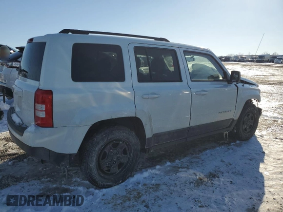 2016 Jeep Patriot Sport z VIN 1C4NJPBA0GD641413, wystawiony jako Copart lot #45956175 z przebiegiem 115 972 mil mil oraz Szkody całkowita. Historia ofert i sprzedaży dostępna na DreamBid. Obrazek 3.
