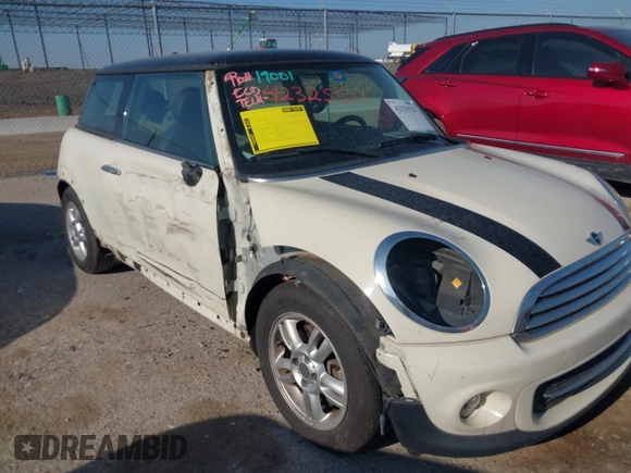 2013 MINI Hardtop with VIN WMWSU3C56DT681952, listed as a IAAI auction lot 42325521 with 124,405 mi miles and . Bid and sale history available at DreamBid. Image 12.