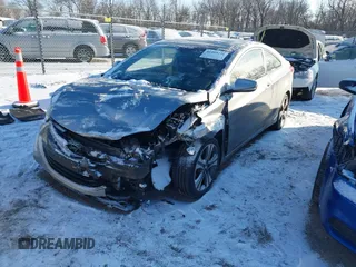 2013 Hyundai Elantra Coupe SE with VIN KMHDH6AE8DU009840, listed as a IAAI auction lot 41409231 with 176,445 mi miles. Bid and sale history available at carsss.com. Image 2.
