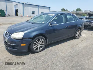 2006 Volkswagen Jetta Sedan 2.5L with VIN 3VWSG71K86M762394, listed as a Copart auction lot 63112054 with 178,061 mi miles and Clean Title. Bid and sale history available at carsss.com. Image 1.